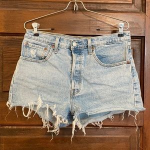 Levi’s 501 shorts size 30